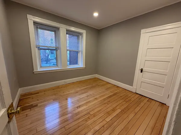 $1,900 | 15 Lynde Street, Unit 2, Salem, MA 01970