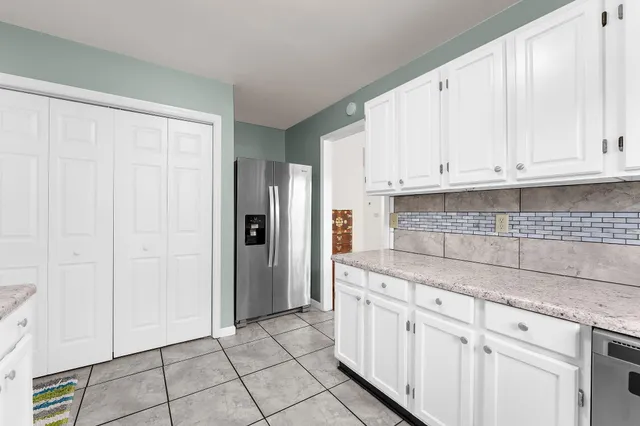 $299,900 | 110 Evergreen Magnolia Avenue, Goose Creek, SC 29445