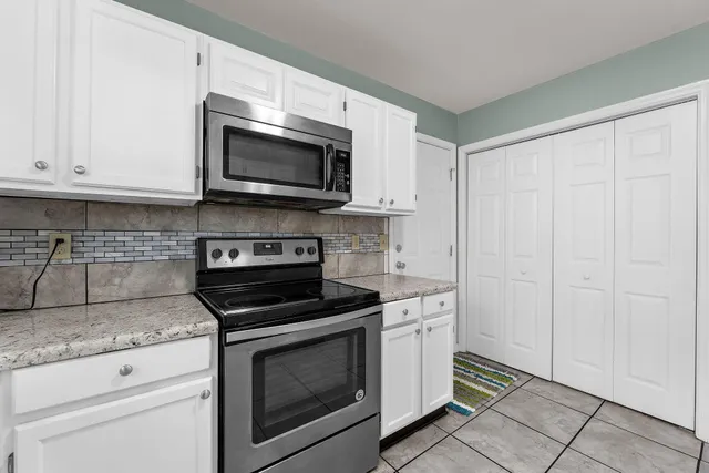 $299,900 | 110 Evergreen Magnolia Avenue, Goose Creek, SC 29445