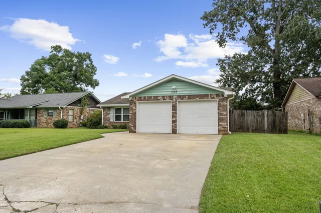 $299,900 | 110 Evergreen Magnolia Avenue, Goose Creek, SC 29445