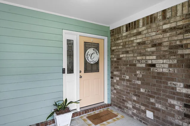 $299,900 | 110 Evergreen Magnolia Avenue, Goose Creek, SC 29445