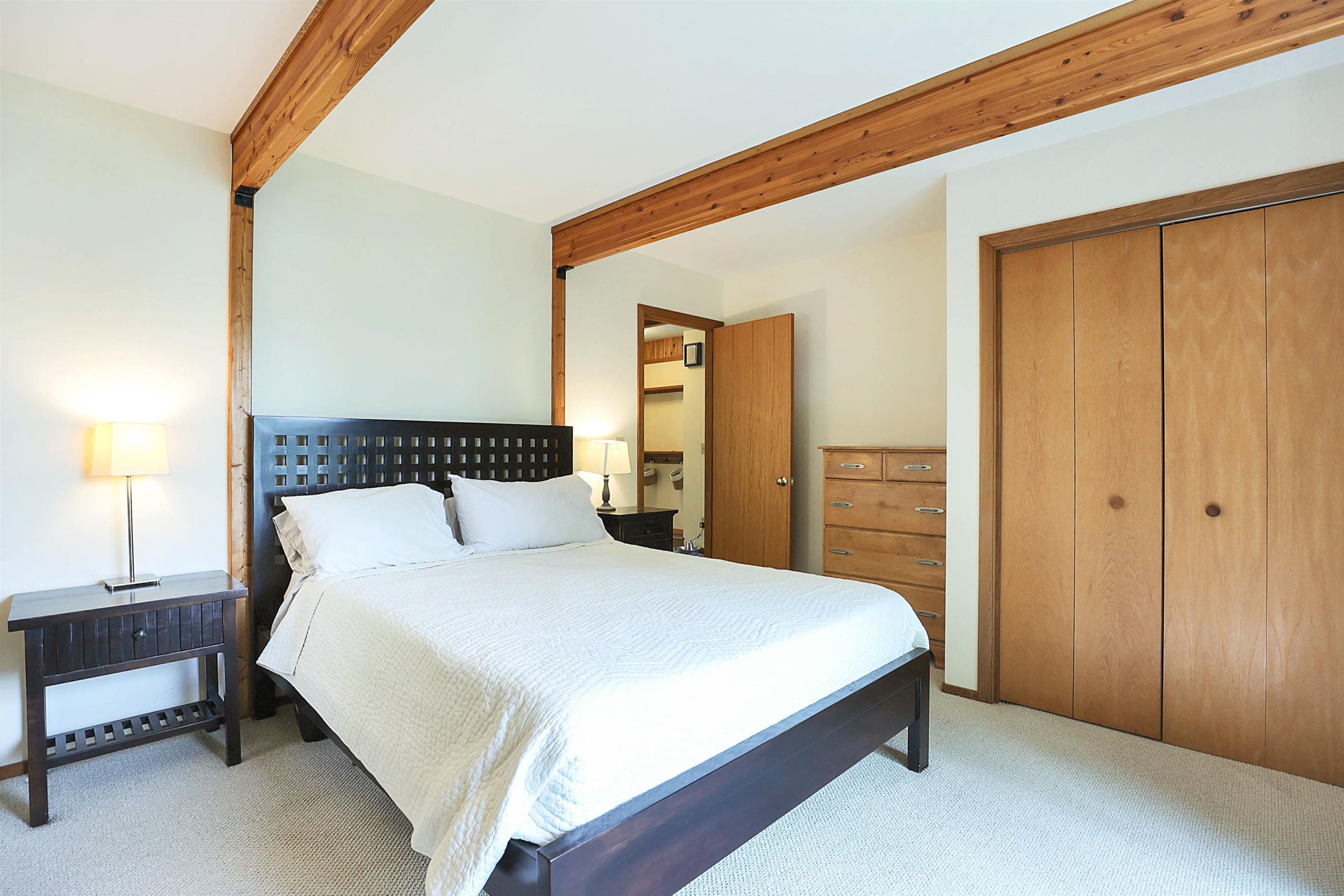 443 Mountain Road Jaffrey, NH 03452 - Photo 14 of 40