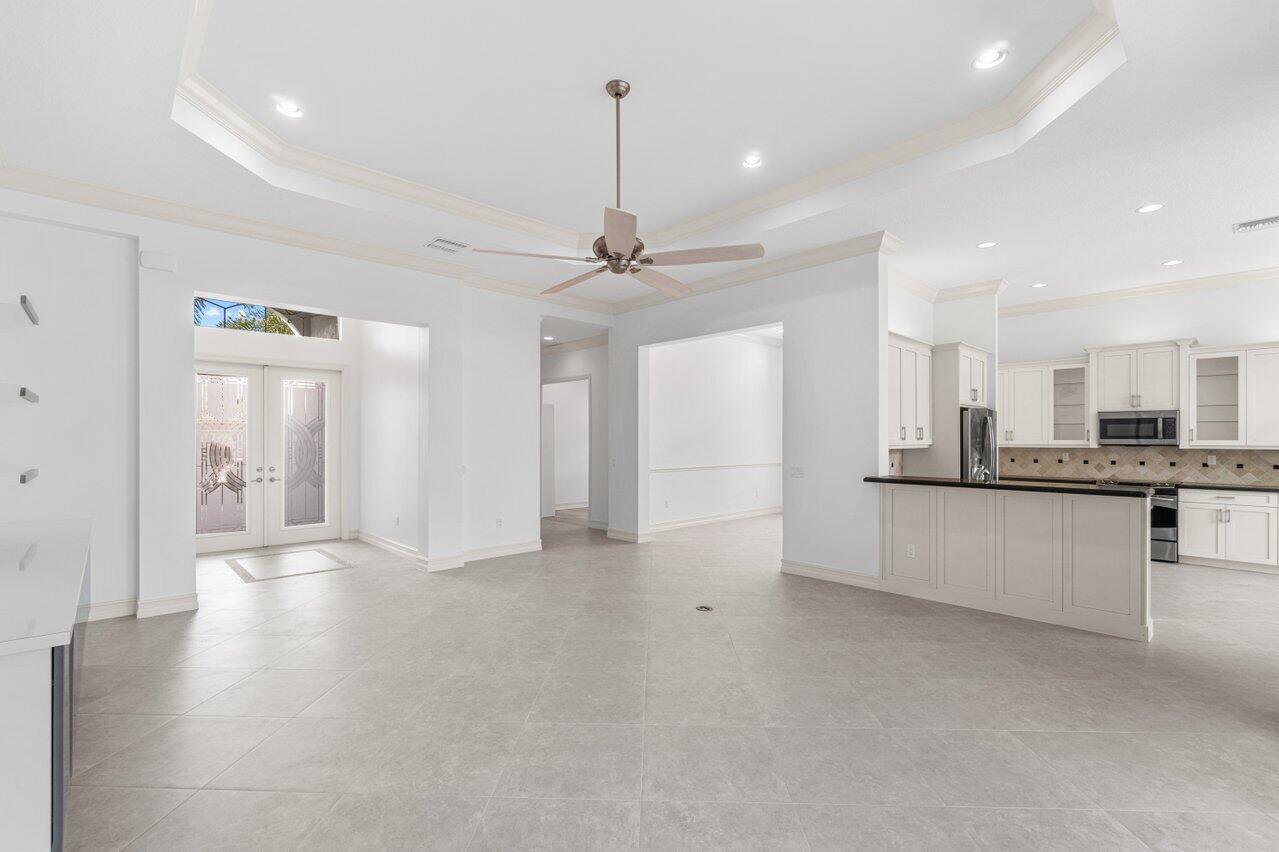 9039 Ribbons Ridge Point Boynton Beach, FL 33473 - Photo 11 of 42 Family Room