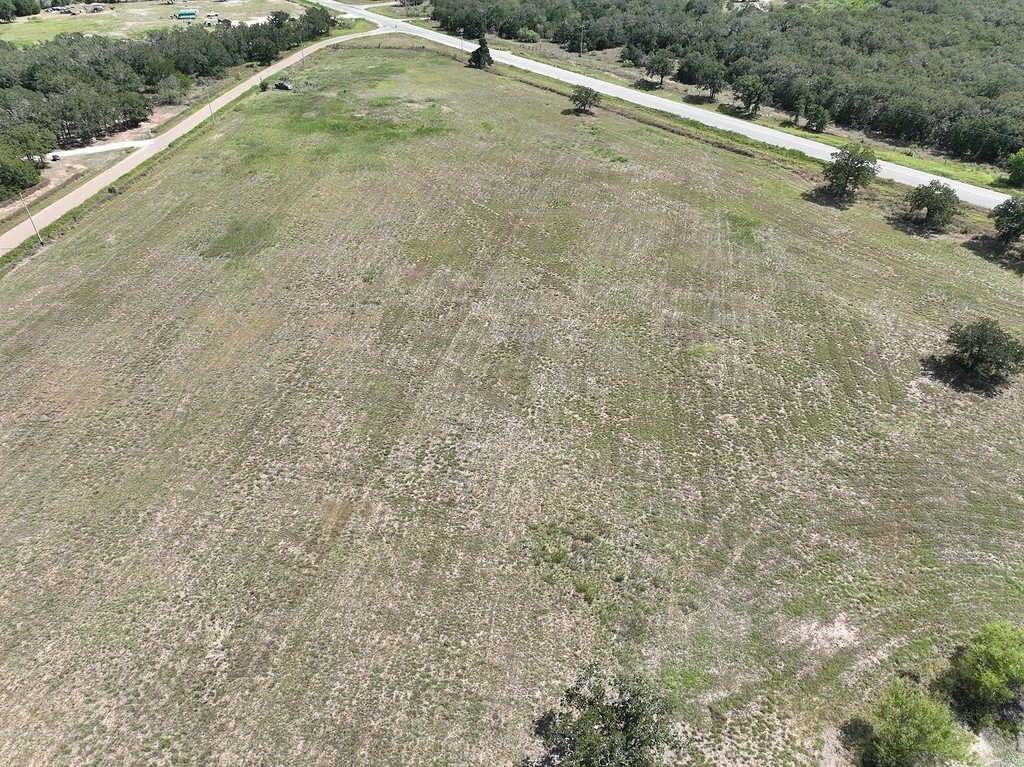 4810 Burke Road Flatonia, TX 78941 - Photo 7 of 18