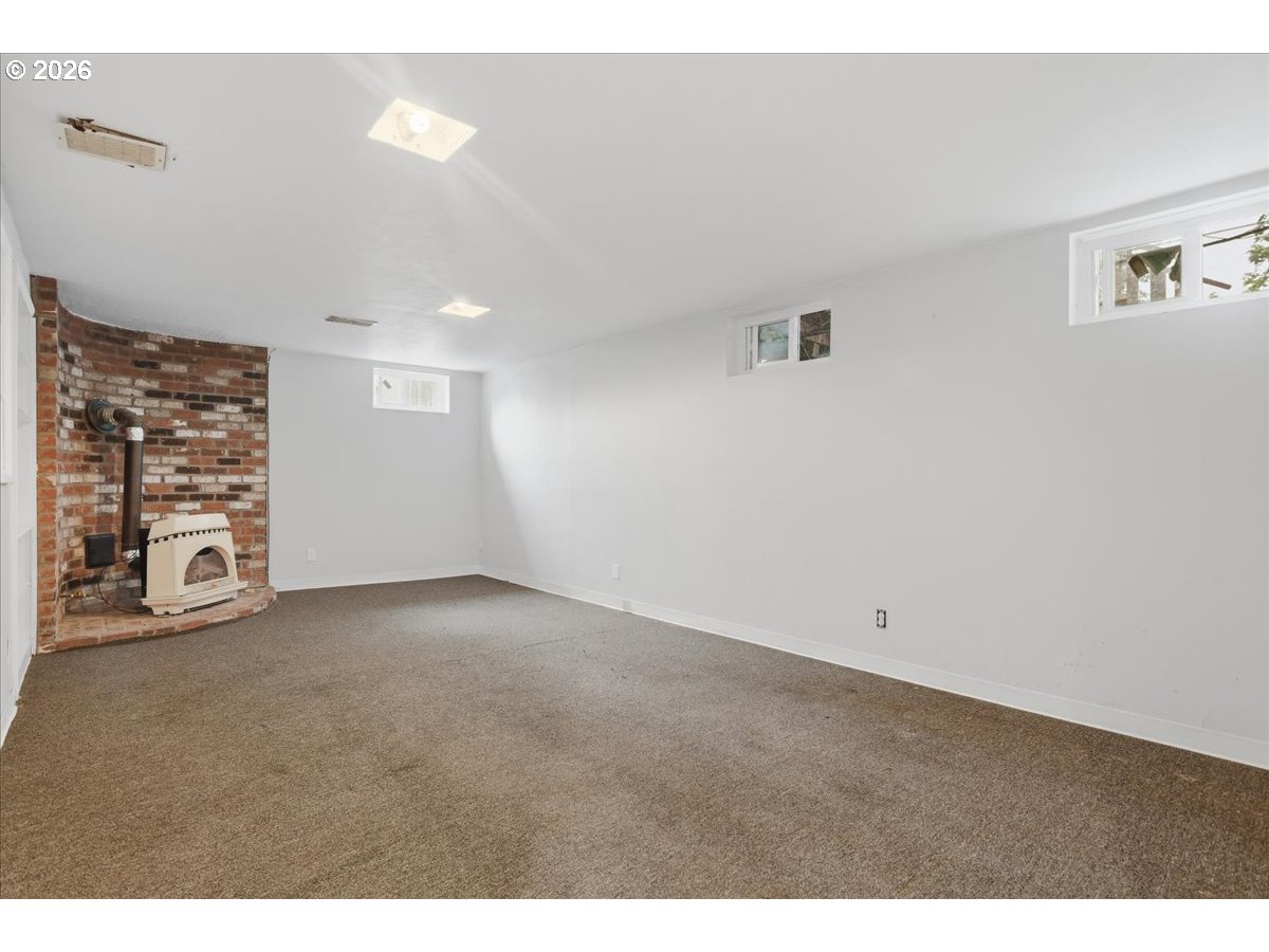 10834 Southeast Long Street Portland, OR 97266 - Photo 23 of 38