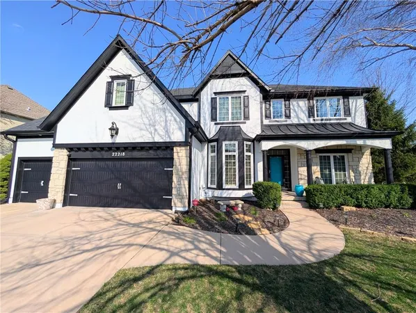 $850,000 | 22218 West 57th Street, Shawnee, KS 66226