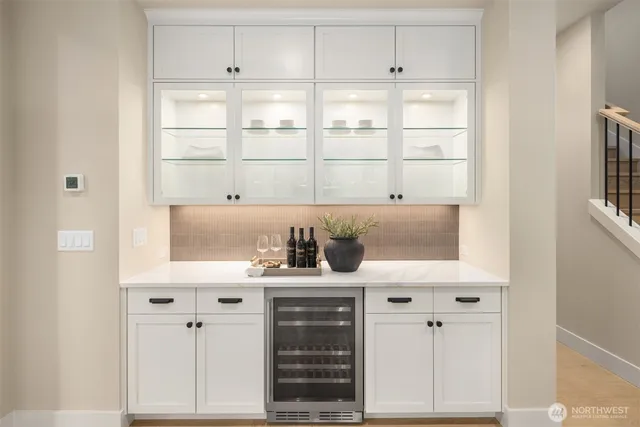 $3,698,990 | 6825 122nd Avenue Northeast, Kirkland, WA 98033