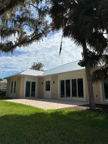 $679,000 | 1090 Buckhead Drive Southwest, Vero Beach, FL 32968