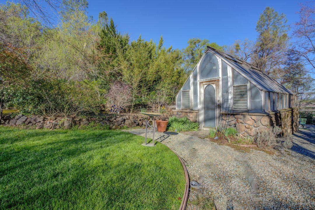 29571 Whitmore Road Whitmore, CA 96096 - Photo 86 of 116 Green house