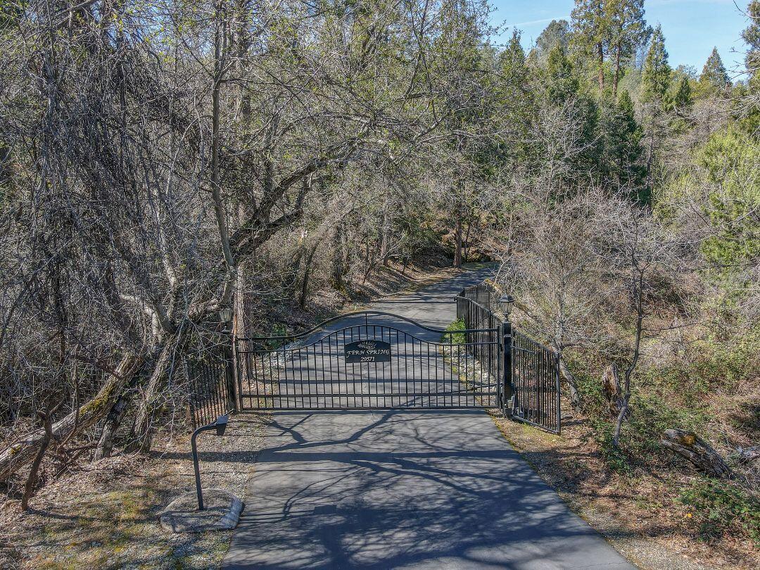 29571 Whitmore Road Whitmore, CA 96096 - Photo 99 of 116 Gated Entrance