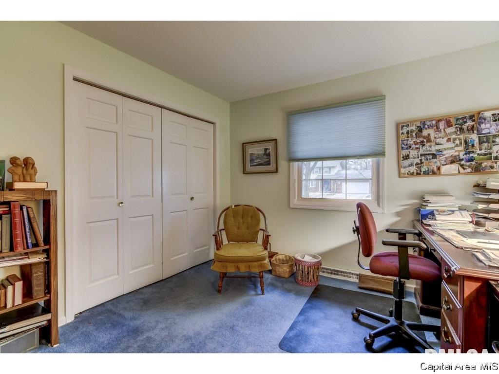 136 Cypress Point Drive Springfield, IL 62704 - Photo 17 of 31 Gallery Image 17