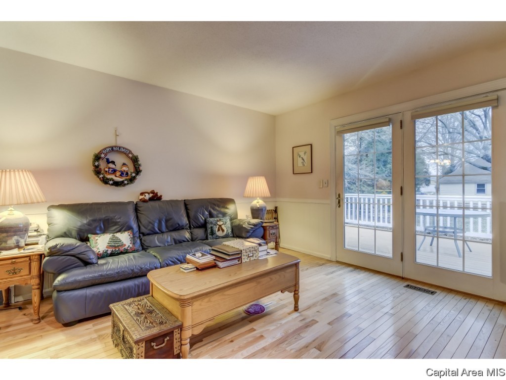 136 Cypress Point Drive Springfield, IL 62704 - Photo 24 of 31 Gallery Image 24