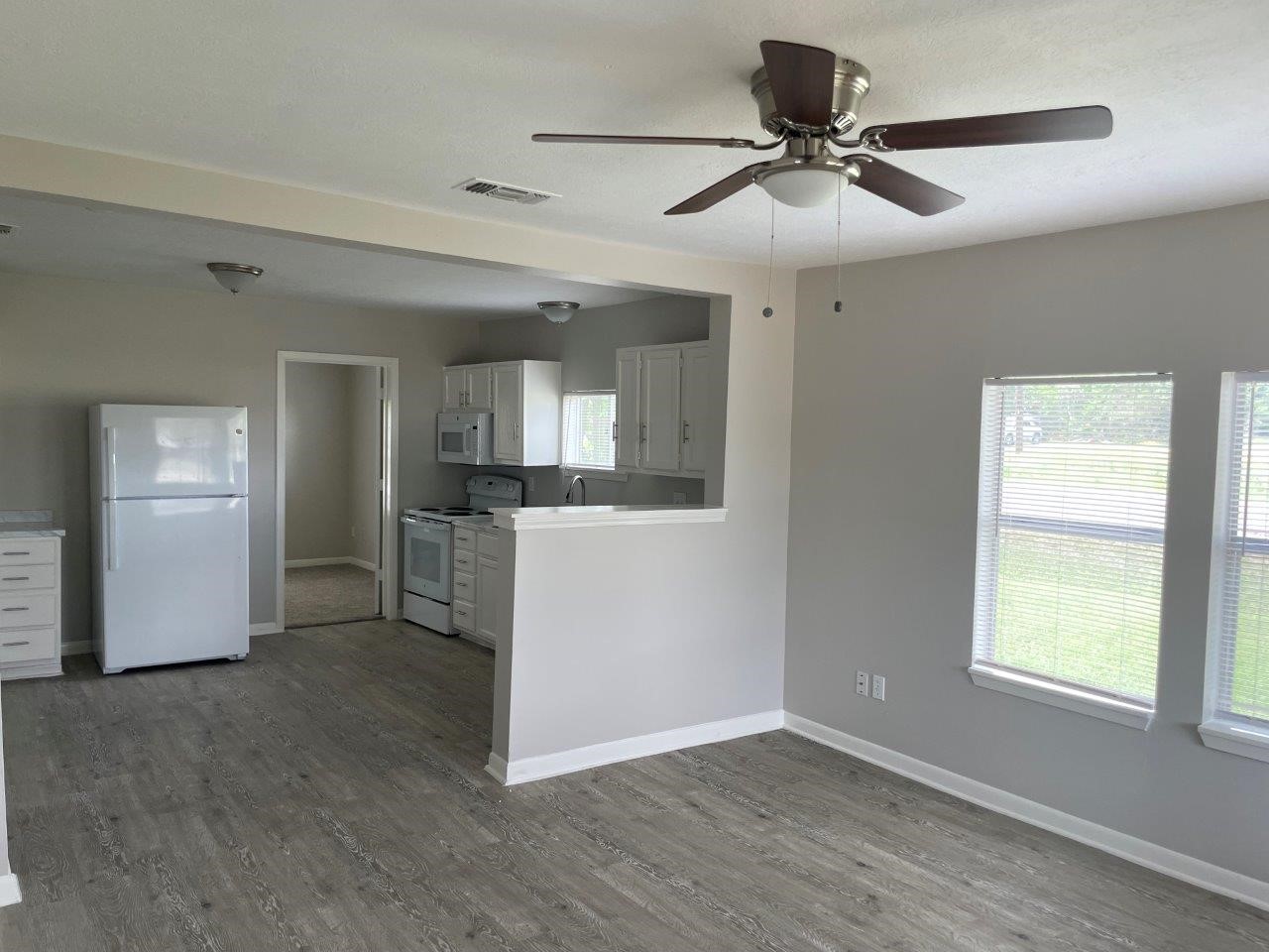 809 19th Street Hempstead, TX 77445 - Photo 5 of 22