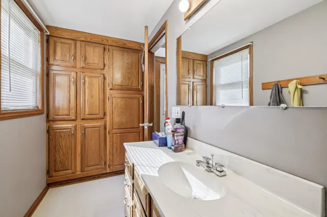 $259,900 | 125 Monroe Street, Fort Atkinson, WI 53538