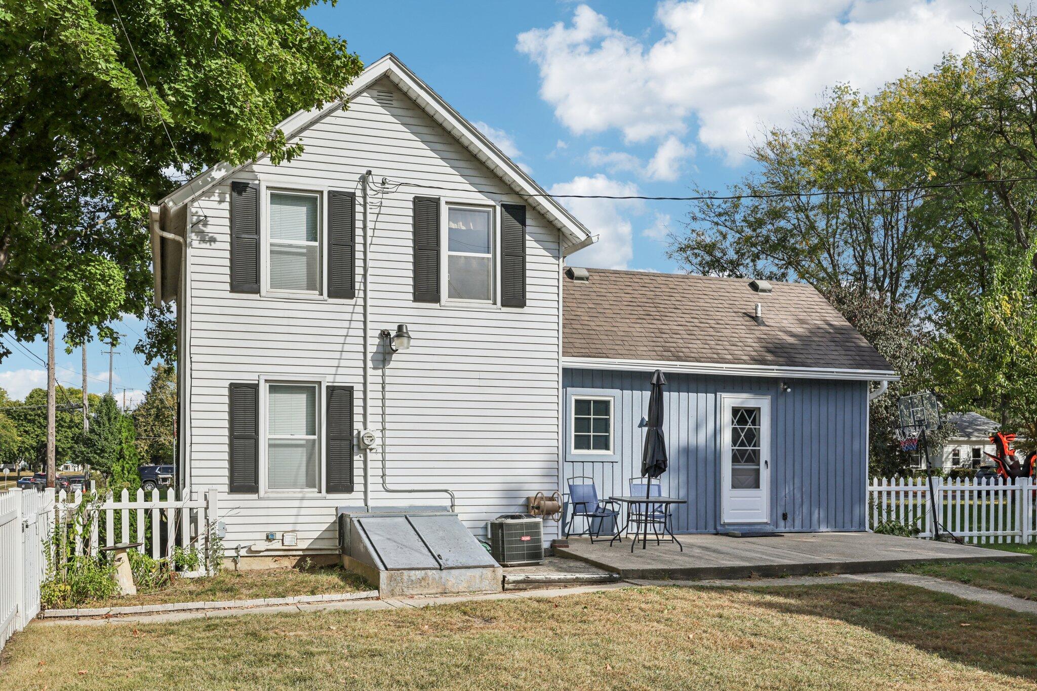125 Monroe Street Fort Atkinson, WI 53538 - Photo 36 of 36 42-web-or-mls-Monroe St-S0210-042
