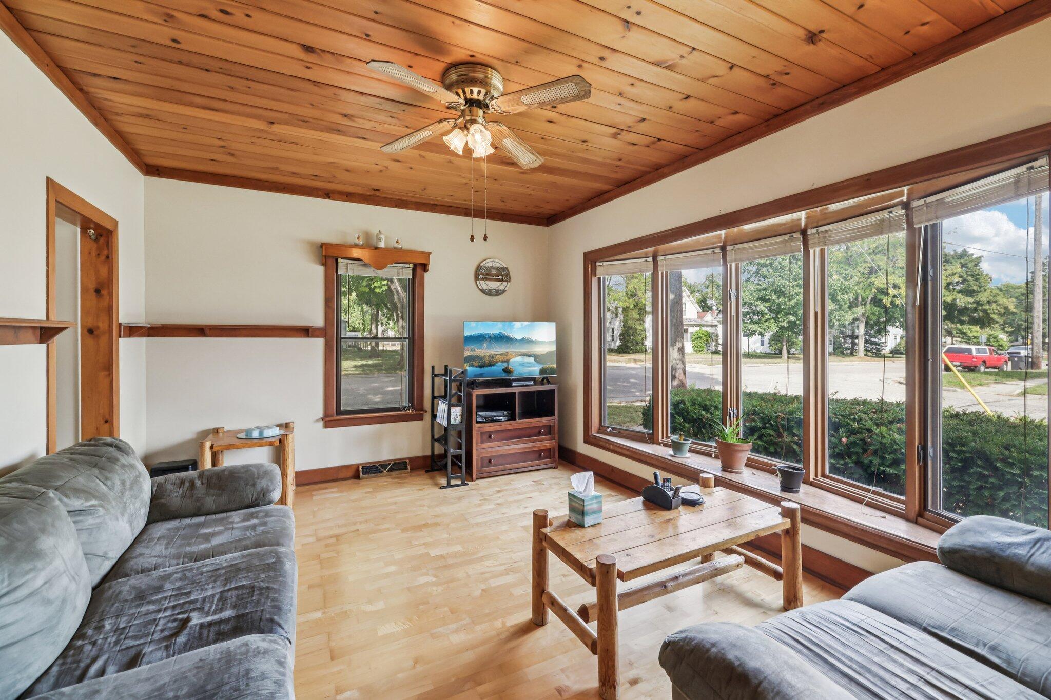 125 Monroe Street Fort Atkinson, WI 53538 - Photo 9 of 36 11-web-or-mls-Monroe St-S0210-011