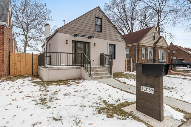 $386,000 | 11055 South Ave C, Chicago, IL 60617