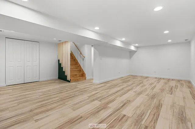 $379,000 | 11055 South Ave C, Chicago, IL 60617