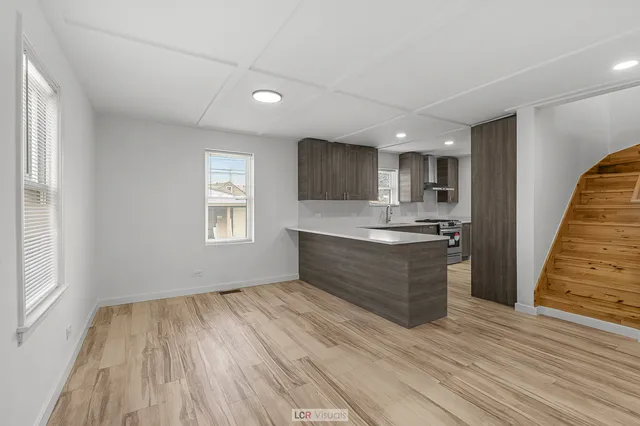 $379,000 | 11055 South Ave C, Chicago, IL 60617