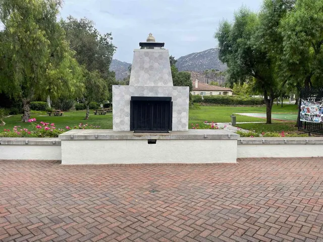 a view of a tennis court