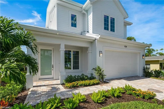 $1,695,000 | 1134 Trail Terrace Drive, Naples, FL 34103