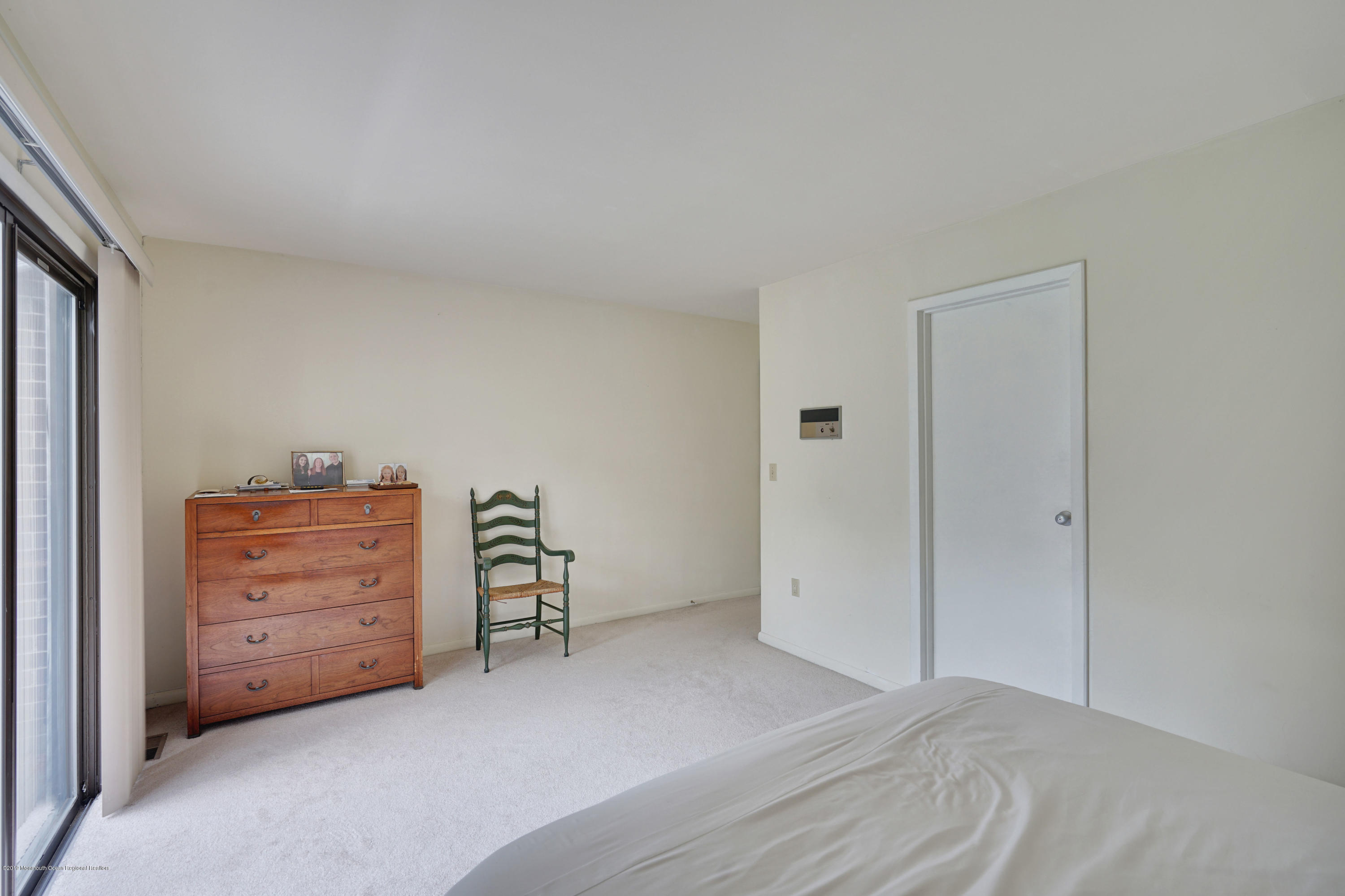 39 Locust Way Spring Lake Heights, NJ 07762 - Photo 6 of 13 036_dsc05675-dsc05679