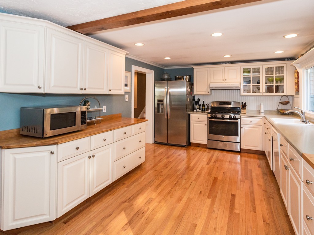 21 Charina Road Northborough, MA 01532 - Photo 6 of 30 Gallery Image 6