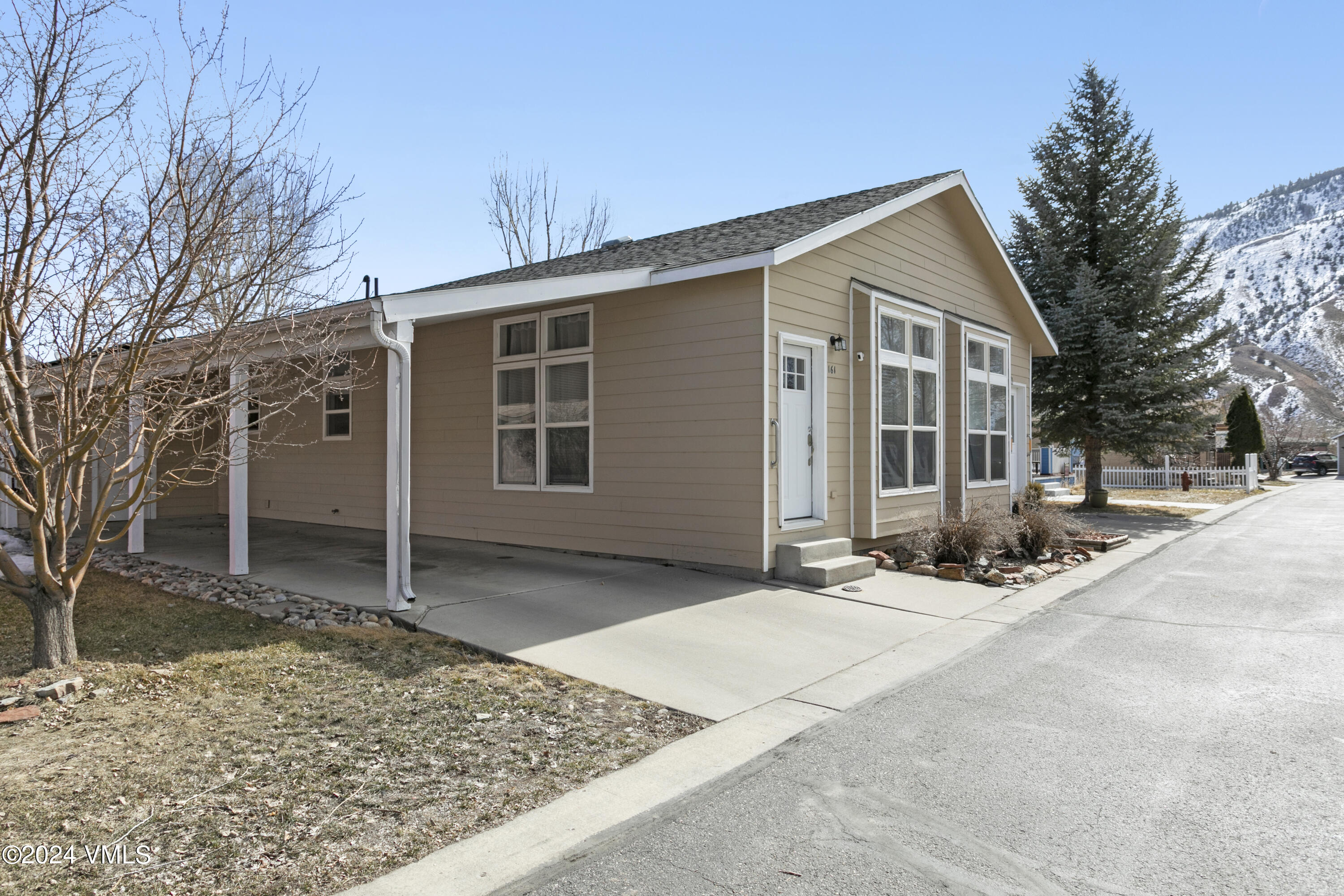 161 Haymaker Loop Gypsum, CO 81637 - Photo 16 of 22 161 Haymaker Loop-002