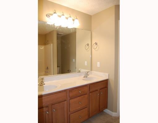 1752 Hunters Ridge Drive Troy, OH 45373 - Photo 7 of 11 Gallery Image 7