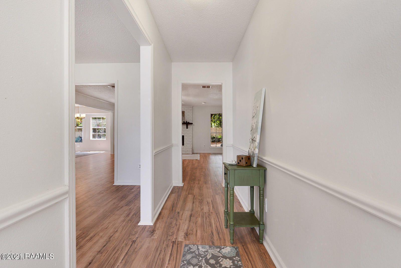 213 St Benjamin Drive Lafayette, LA 70506 - Photo 2 of 14 20190403204314616955000000-o