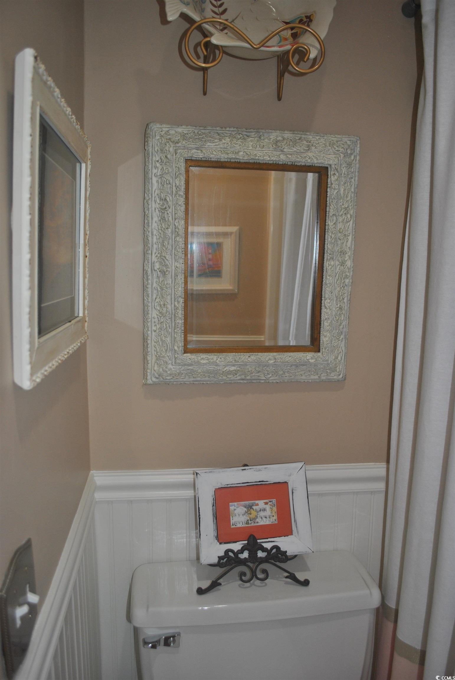 30 Little Point Road, Unit 33 Georgetown, SC 29440 - Photo 16 of 27 View of bathroom
