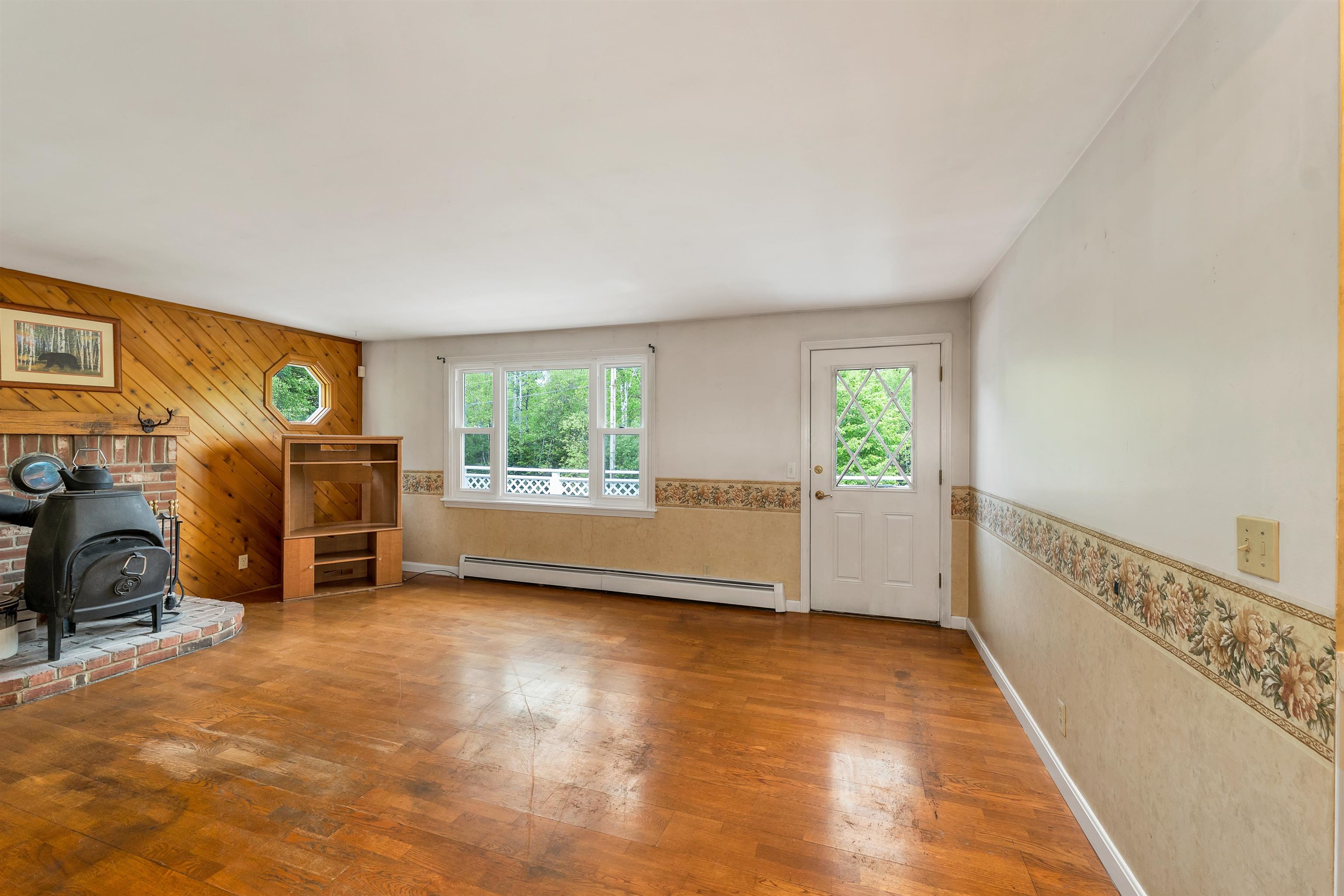 73 Jimtown Road Gorham, NH 03581 - Photo 4 of 56