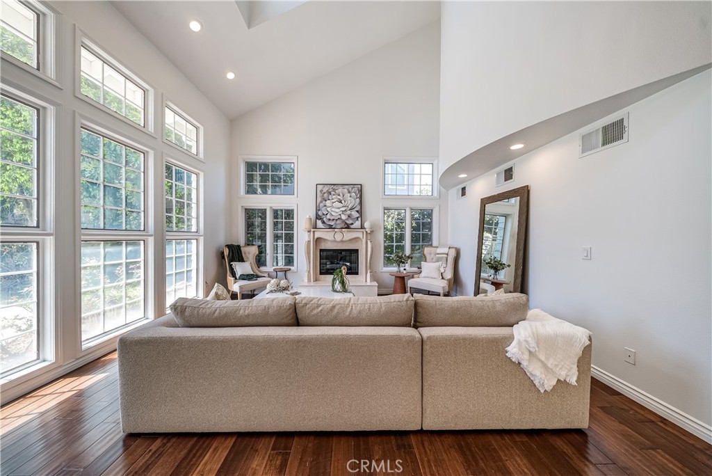 18741 Hillsboro Road Porter Ranch, CA 91326 - Photo 5 of 54