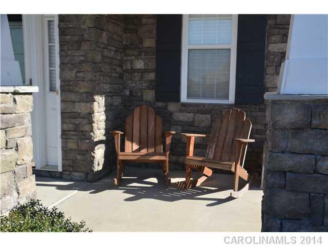 6533 Del Rio Road Charlotte, NC 28277 - Photo 2 of 15