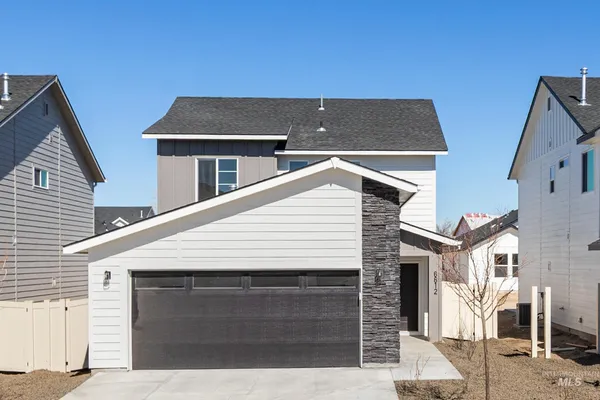 $384,990 | 976 North Thunderbolt Street, Mountain Home, ID 83647