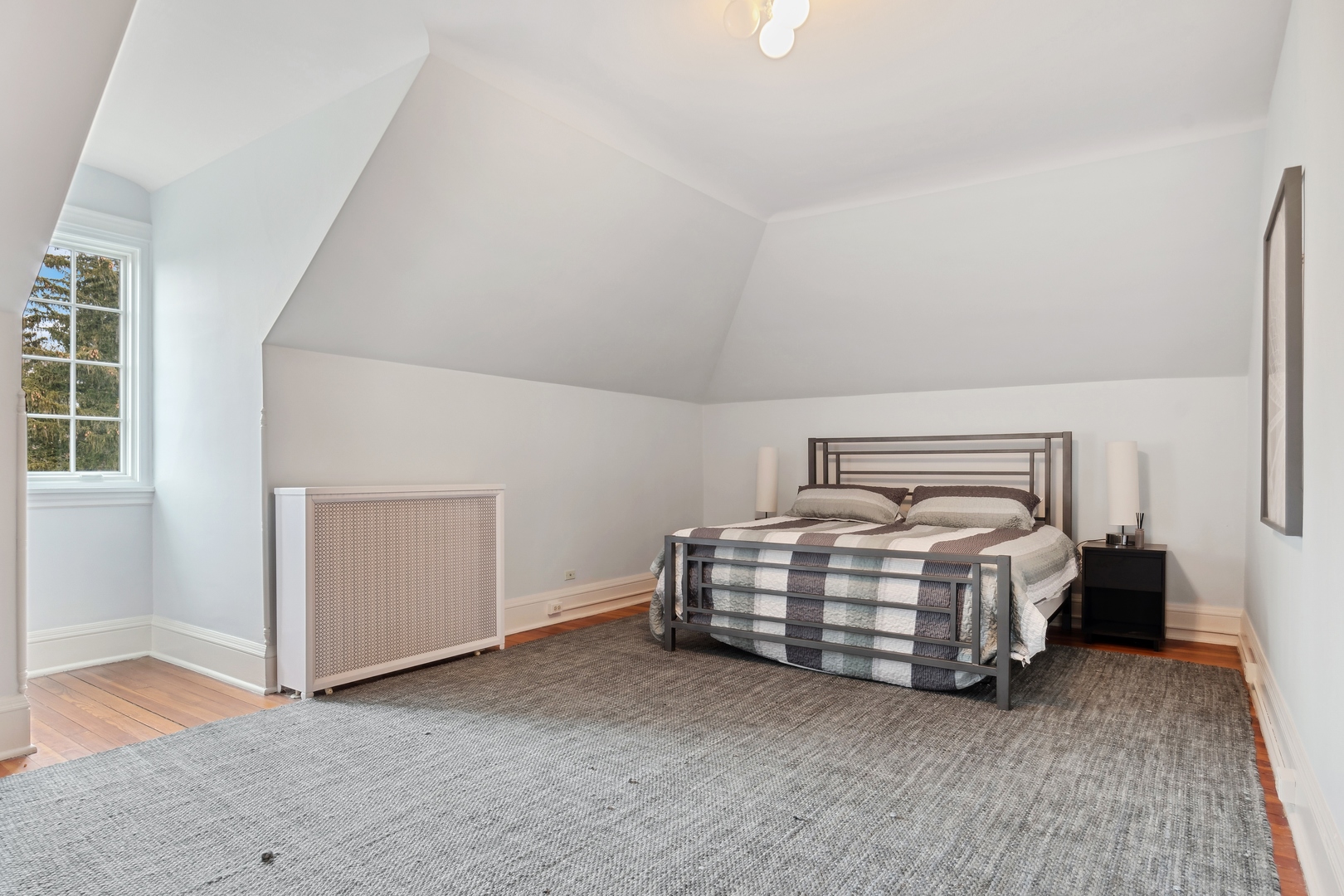 100 Pembroke Drive Lake Forest, IL 60045 - Photo 49 of 56 a bedroom with a bed and a cabinets