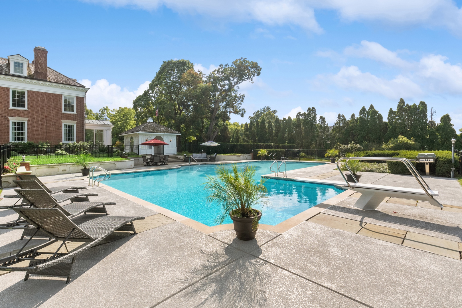 100 Pembroke Drive Lake Forest, IL 60045 - Photo 54 of 56 a view of a swimming pool with a lounge chairs