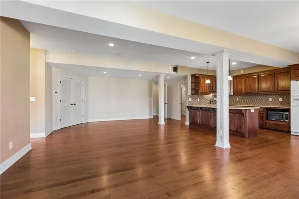 $450,000 | 1520 Southwest Antiquity Drive, Lee's Summit, MO 64081