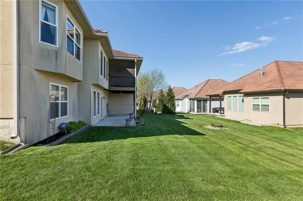 $450,000 | 1520 Southwest Antiquity Drive, Lee's Summit, MO 64081