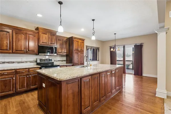 $450,000 | 1520 Southwest Antiquity Drive, Lee's Summit, MO 64081