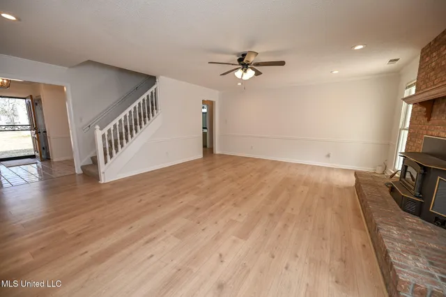 $619,900 | 4707 Douglas Drive, Olive Branch, MS 38654