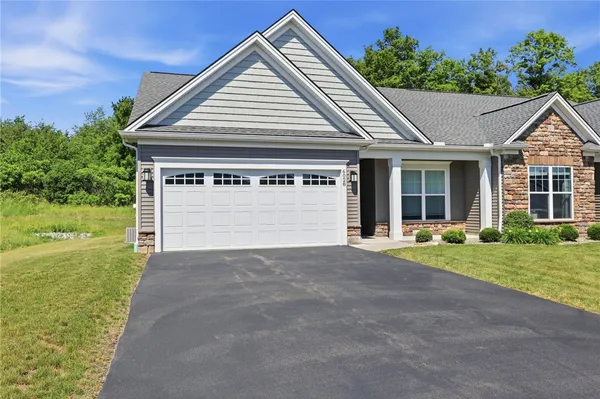 $429,900 | 6028 Redfield Drive, Farmington, NY 14425