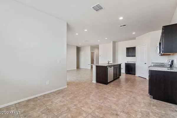 $2,200 | 1075 West Chimes Tower Drive, Casa Grande, AZ 85122