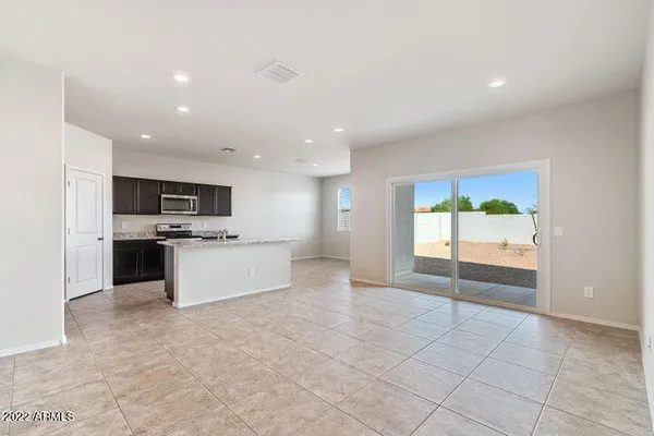 $2,200 | 1075 West Chimes Tower Drive, Casa Grande, AZ 85122