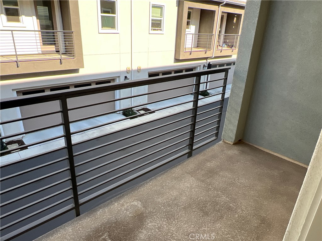 468 Palermo Lake Forest, CA 92630 - Photo 8 of 22 a bathroom with a sink and a window