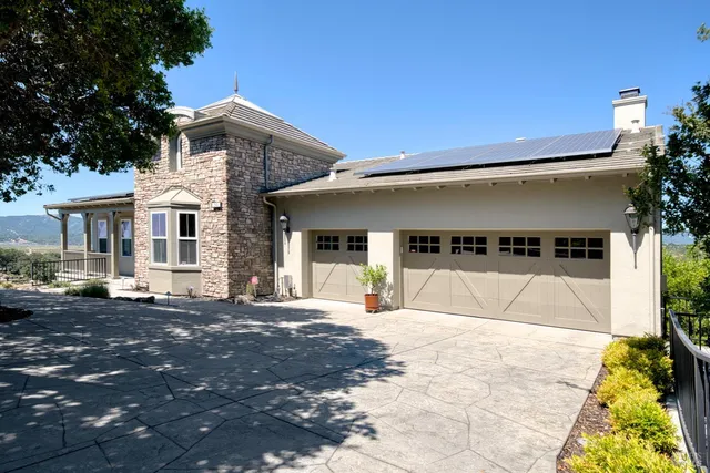 $2,599,000 | 51 Stonetree Lane, Novato, CA 94945