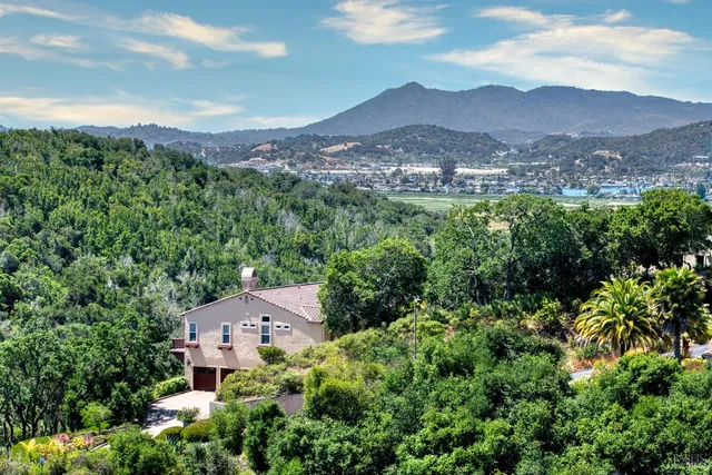 $2,599,000 | 51 Stonetree Lane, Novato, CA 94945