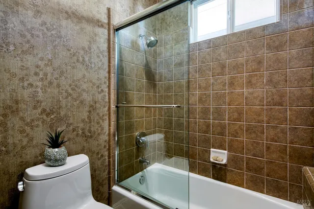 $2,599,000 | 51 Stonetree Lane, Novato, CA 94945