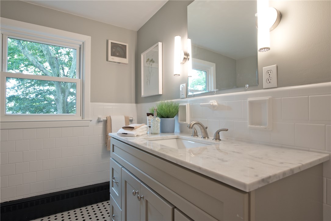 250 Diamond Hill Road Warwick, RI 02886 - Photo 14 of 25