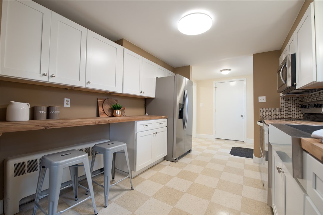 250 Diamond Hill Road Warwick, RI 02886 - Photo 5 of 25